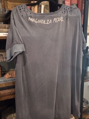 Magnolia Pearl Short-Sleeve Tee — Charcoal Gray with Back Logo